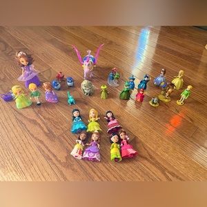 Sofia the First Figurines Play Set Figures